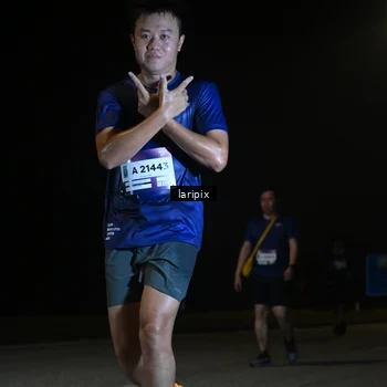 Runner Photo 7589843