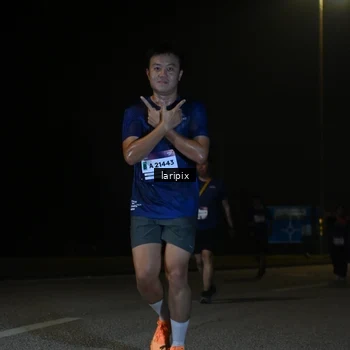 Runner Photo 7589846