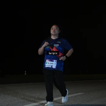 Runner Photo 7589871