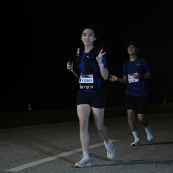 Runner Photo 7589876