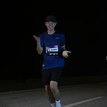 Runner Photo 7589889