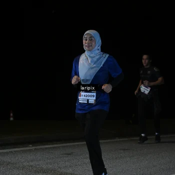 Runner Photo 7589912
