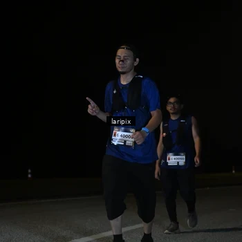 Runner Photo 7589963