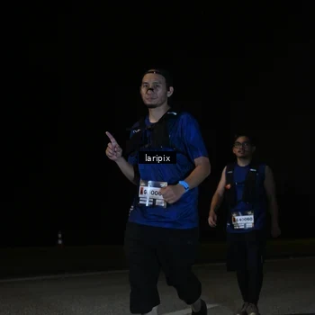 Runner Photo 7589973