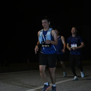 Runner Photo 7590010