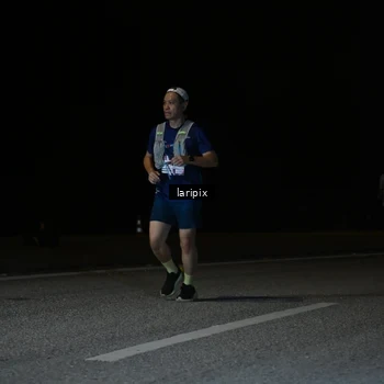 Runner Photo 7590020