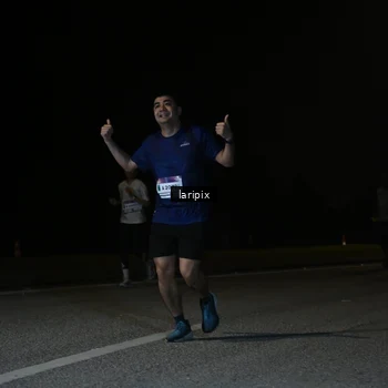 Runner Photo 7590026