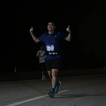 Runner Photo 7590027