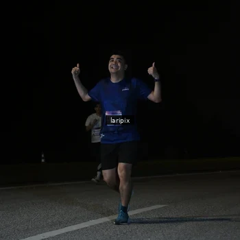 Runner Photo 7590028