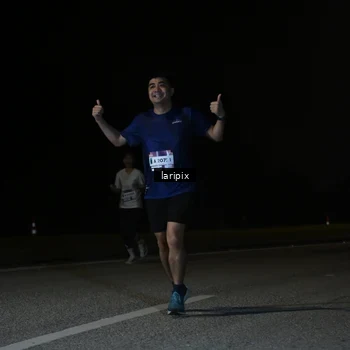 Runner Photo 7590033