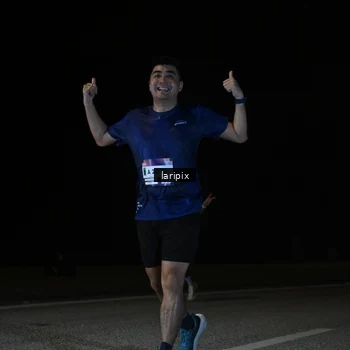 Runner Photo 7590035
