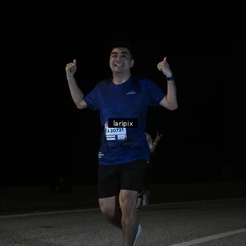 Runner Photo 7590042