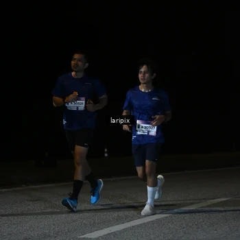 Runner Photo 7590047