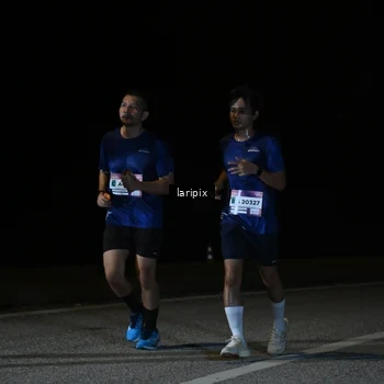 Runner Photo 7590048