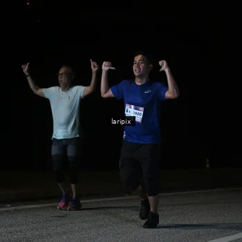Runner Photo 7590051