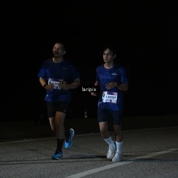 Runner Photo 7590052