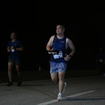 Runner Photo 7590094