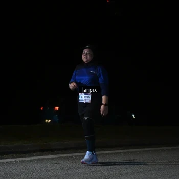 Runner Photo 7590108