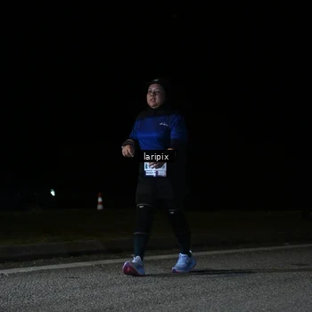 Runner Photo 7590110