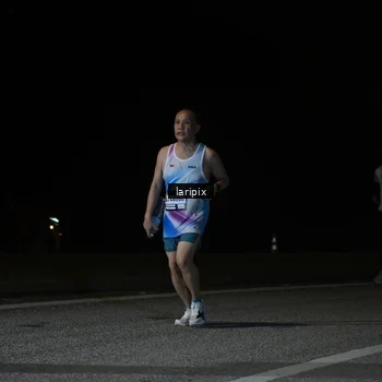 Runner Photo 7590111