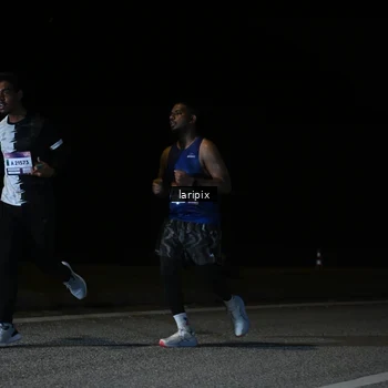 Runner Photo 7590124
