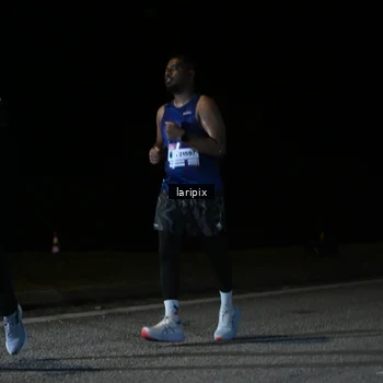 Runner Photo 7590131