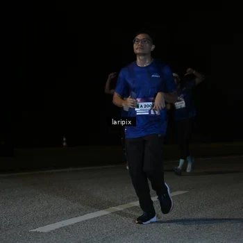 Runner Photo 7590178