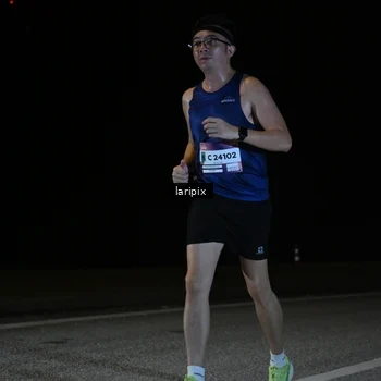 Runner Photo 7590201