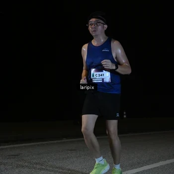 Runner Photo 7590210