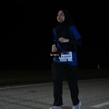 Runner Photo 7590218