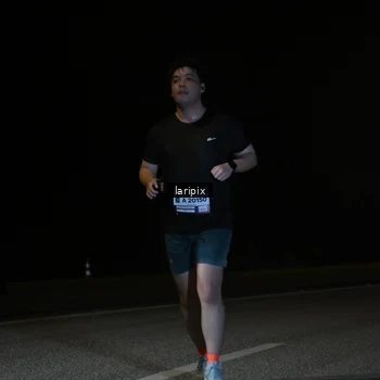 Runner Photo 7590242