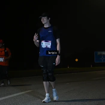 Runner Photo 7590253