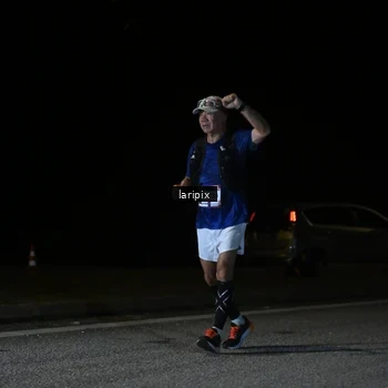 Runner Photo 7590294