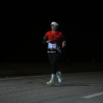 Runner Photo 7590304