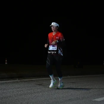 Runner Photo 7590307