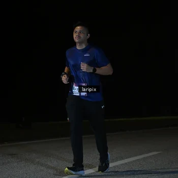 Runner Photo 7590319