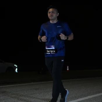 Runner Photo 7590323