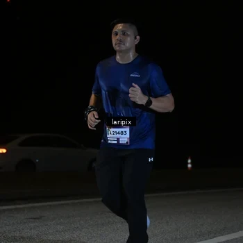 Runner Photo 7590324