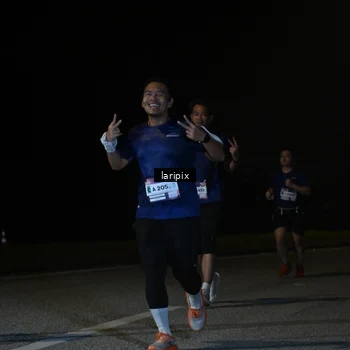 Runner Photo 7590330