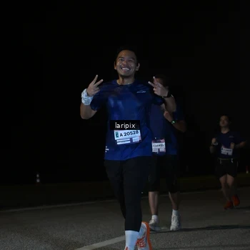 Runner Photo 7590337