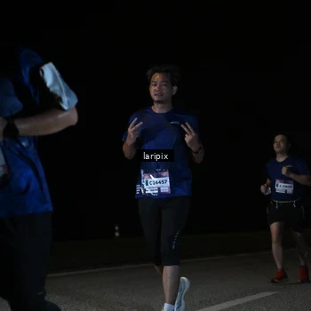 Runner Photo 7590338