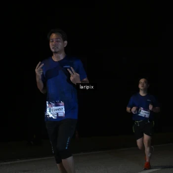 Runner Photo 7590343