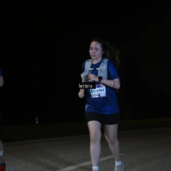 Runner Photo 7590354
