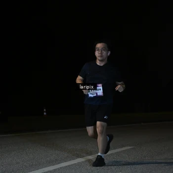 Runner Photo 7590360