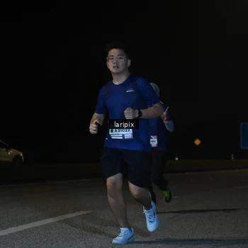 Runner Photo 7590369