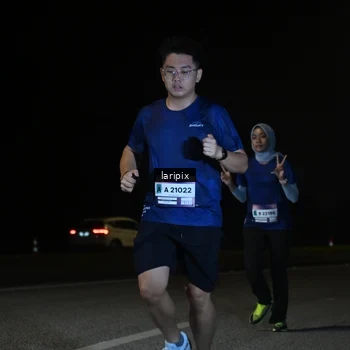 Runner Photo 7590373