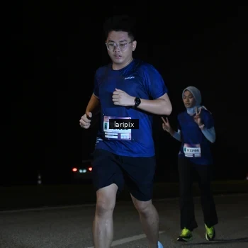 Runner Photo 7590374