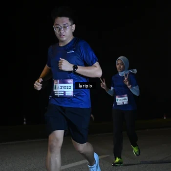Runner Photo 7590380