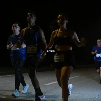 Runner Photo 7590394