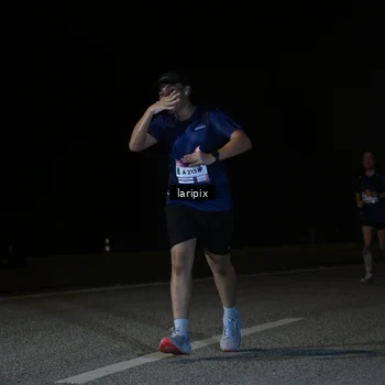 Runner Photo 7590406